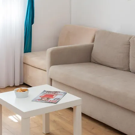 Magnolia Center מאקרסקה