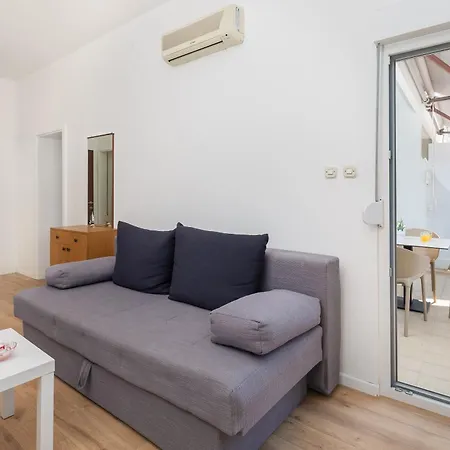 Magnolia Center מאקרסקה