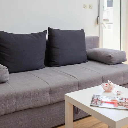 Magnolia Center * מאקרסקה