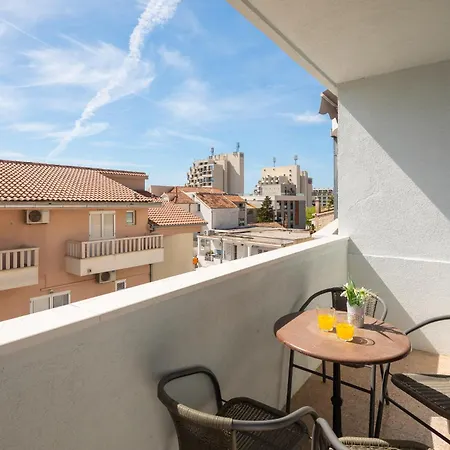 Magnolia Center * מאקרסקה